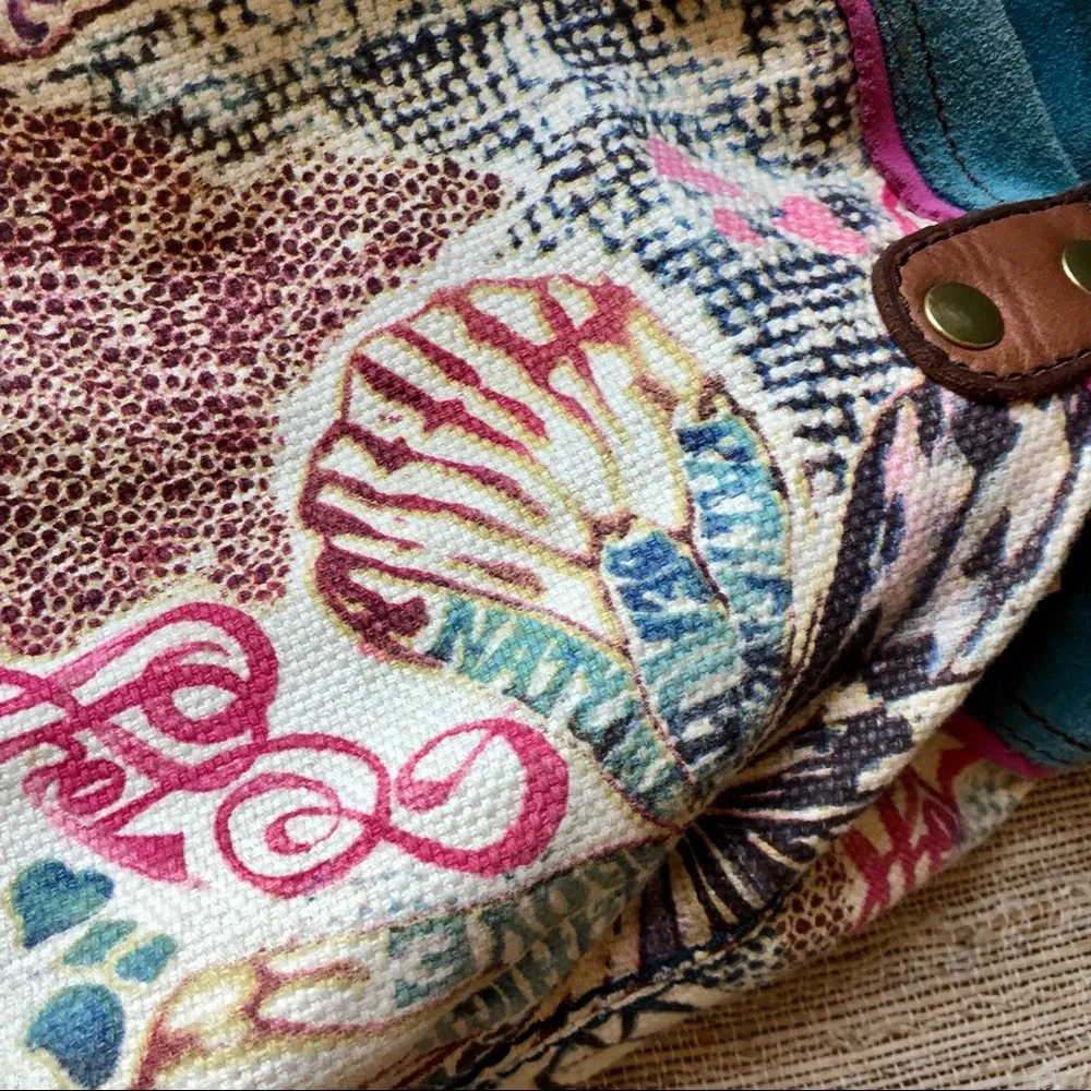 Vintage Lucky Brand Multicolor Butterfly-Print Canvas Tote with Leather Straps - Picture 4 of 15